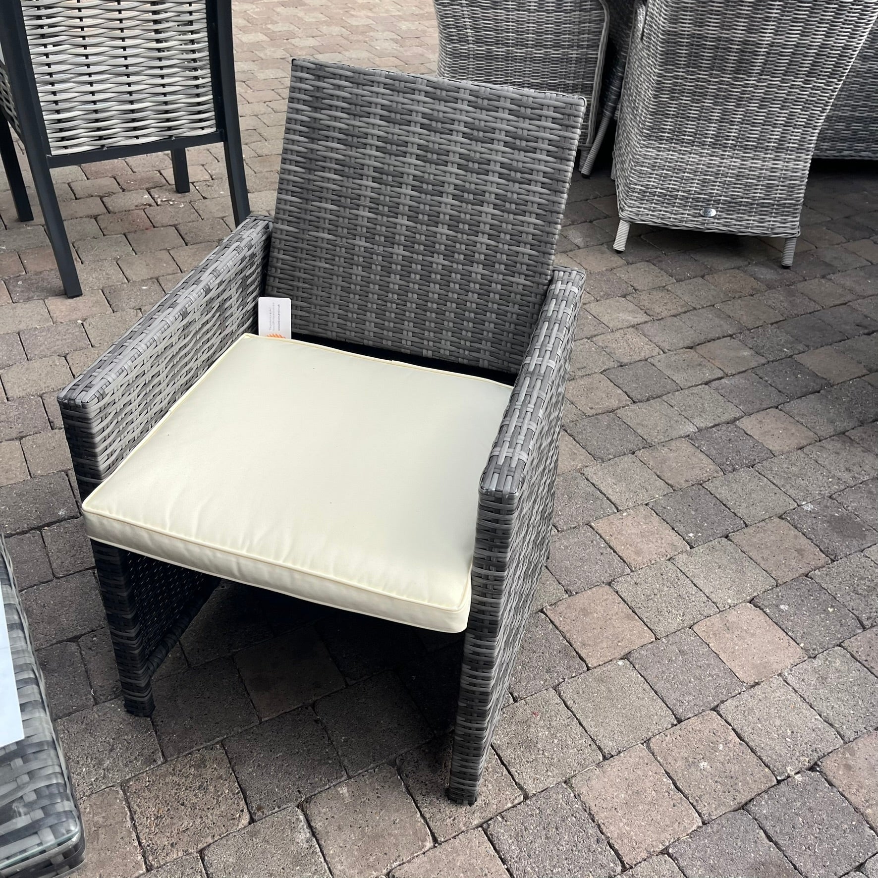 4 Seater Set - Clearance - Image 3