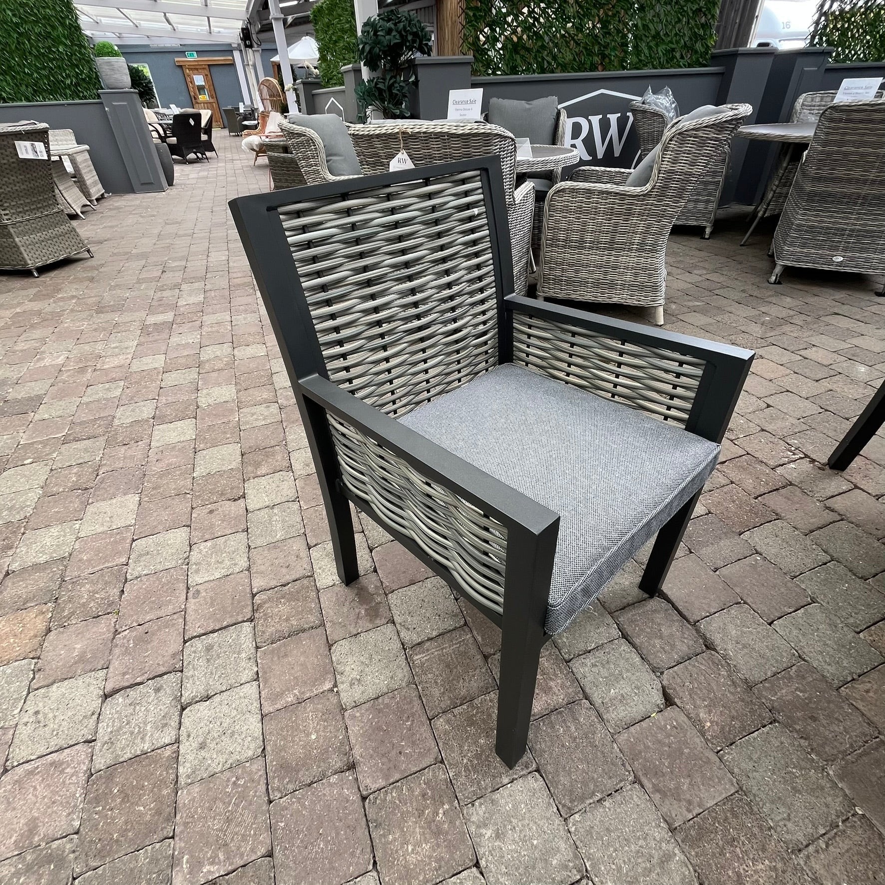 Chaumont 4-Seater Set Clearance - Image 3