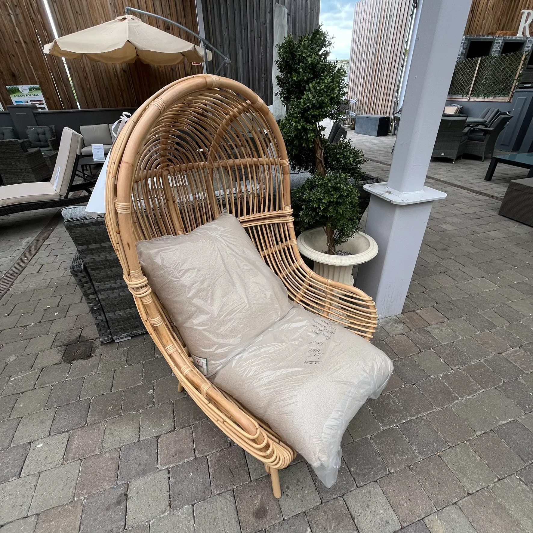 Desser Loft Chair - Image 3