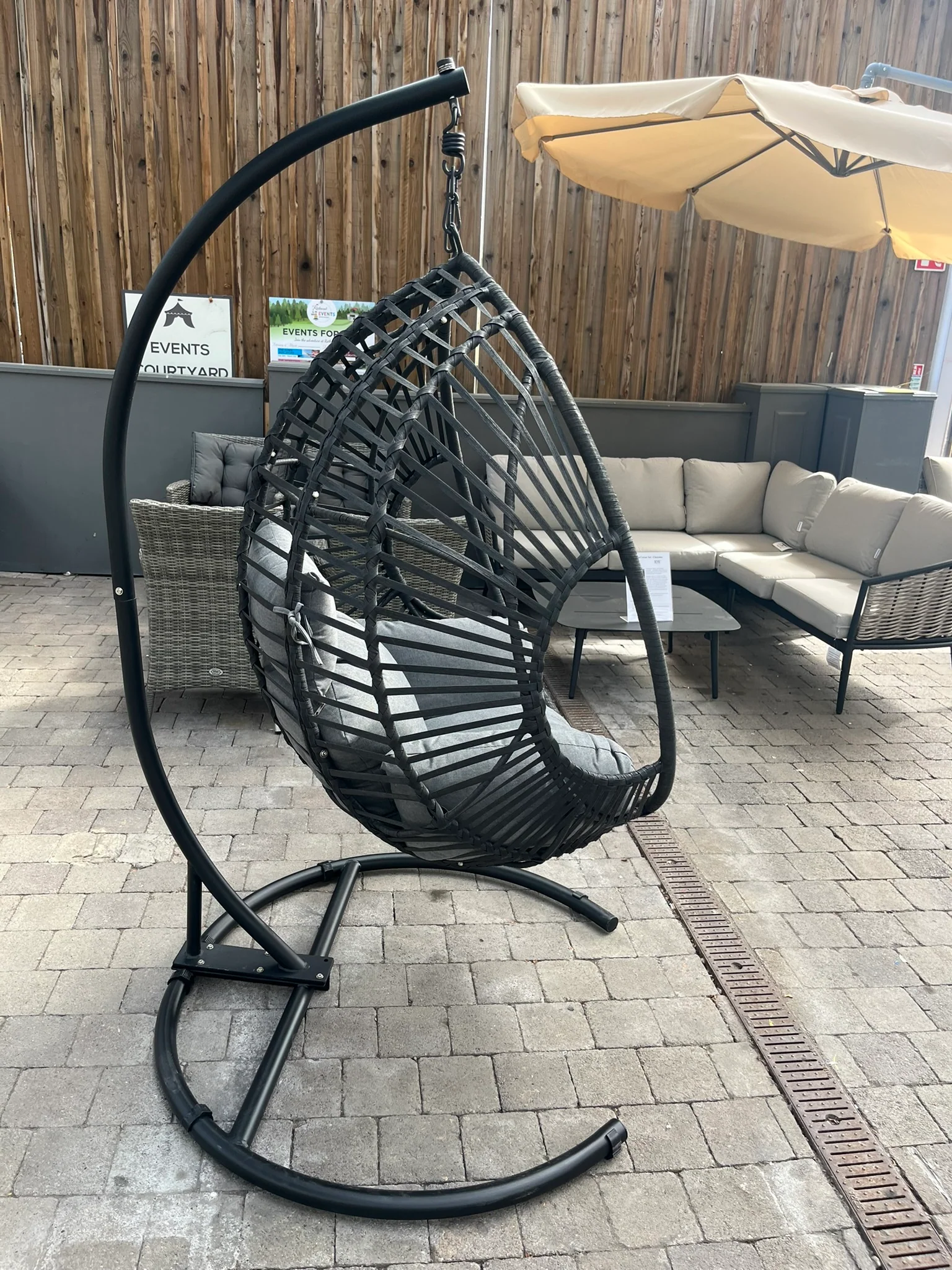 Double Pod Chair - Clearance - Image 4