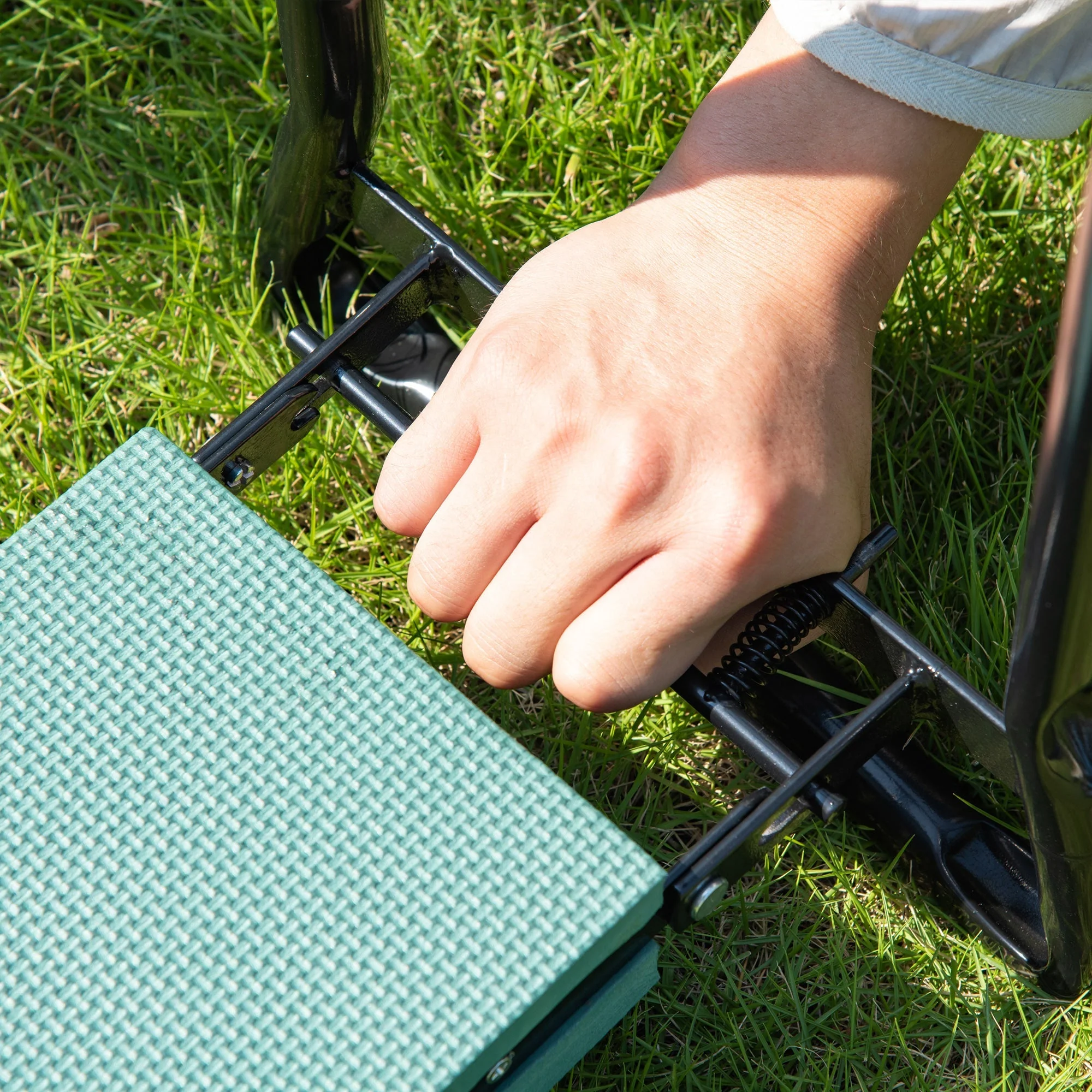 Gardening Kneeler, Foldable Stool, Kneeling Aid 150 kg, EVA Foam Steel, Dark Green - Image 7