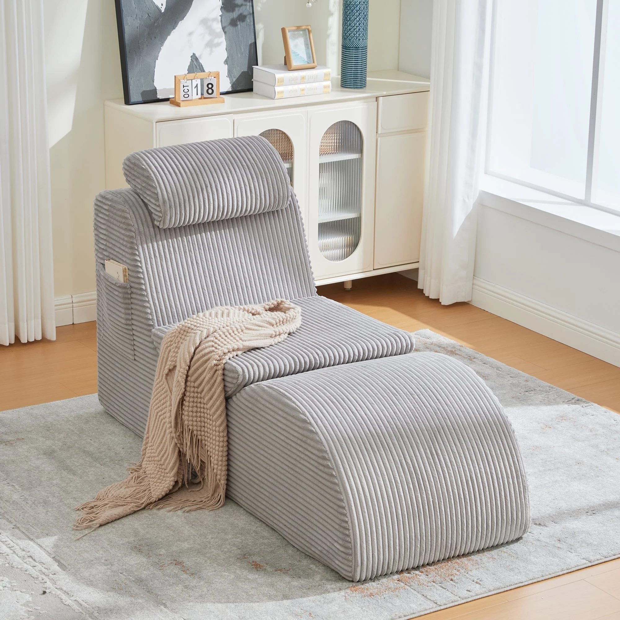 Modern Leisure Chair with Ergonomic Design and Side Pocket, Light Grey - Image 3