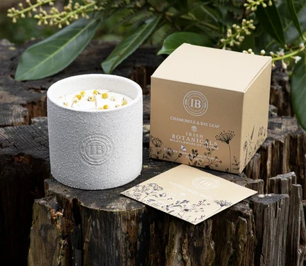 WF Candle - Chamomile & Bayleaf